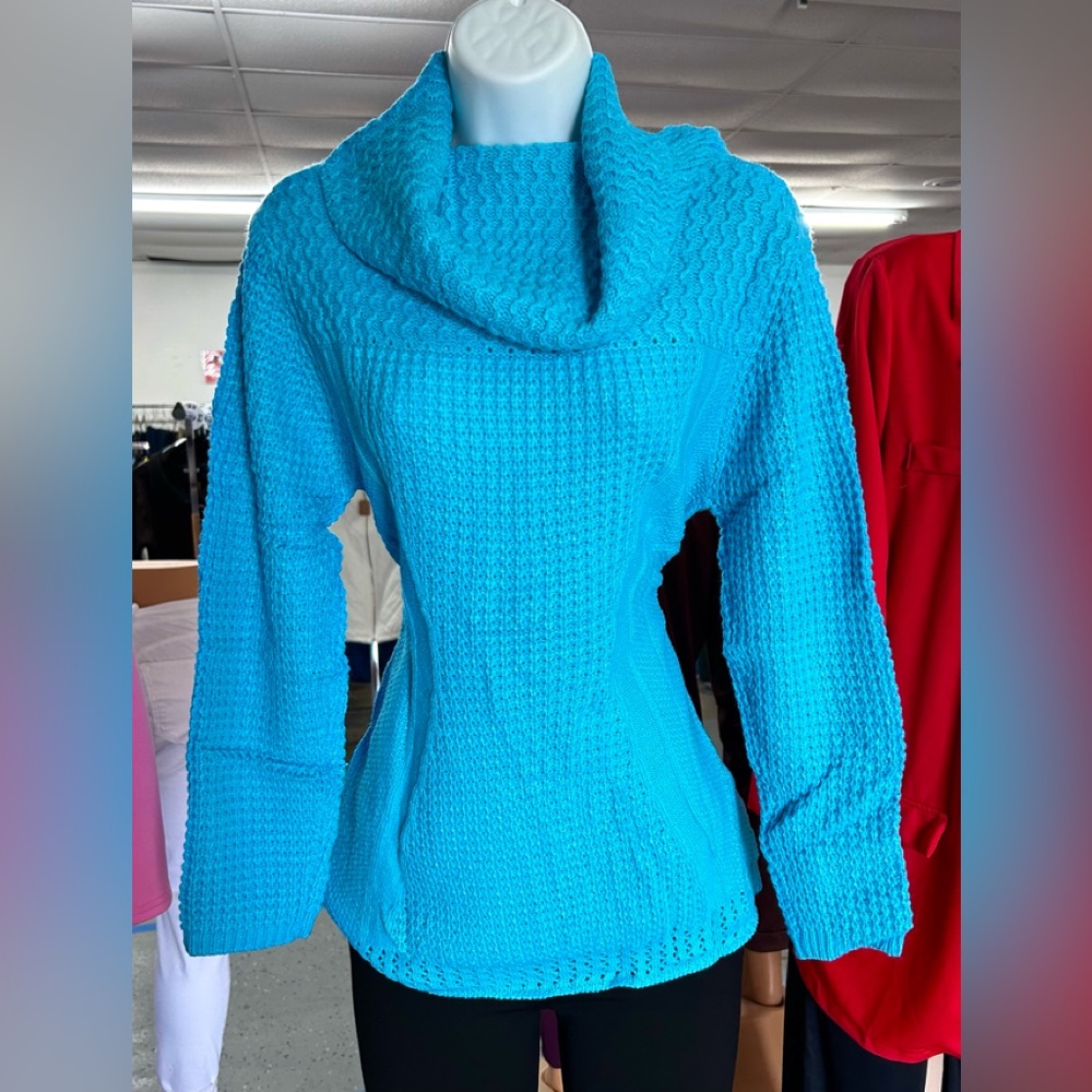 NWOT) Blue Sweater Size M
